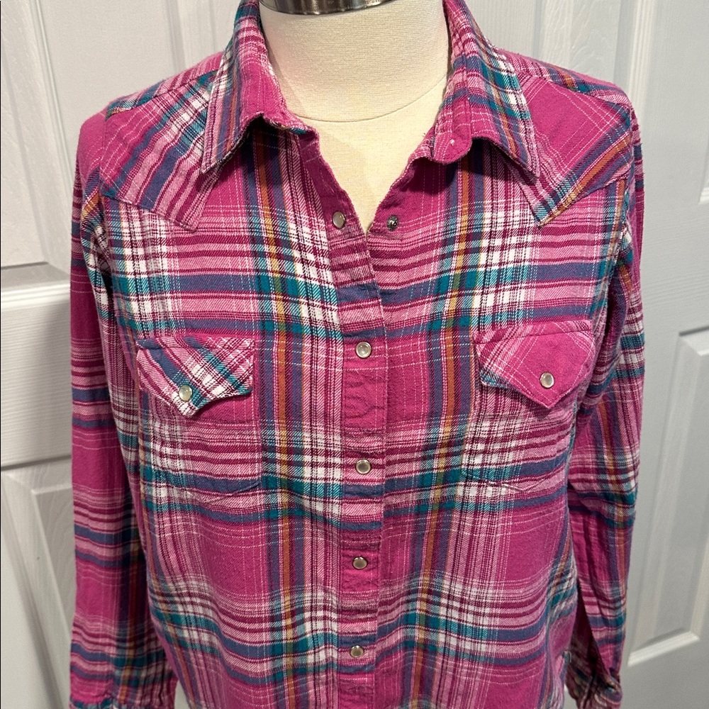 Wrangler Pink Plaid Western Wrancher Pearl Snap Button Long Sleeved Shirt XL